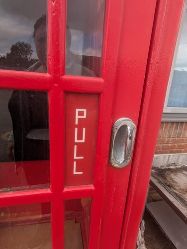 Red telephone box - telephone, k6