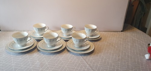 Yong sheng vintage porcelain - yong,