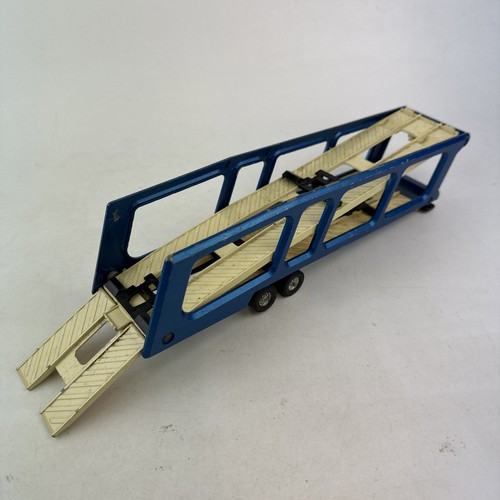 Vintage diecast metal corgi - metal,