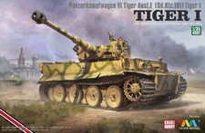 Tiger 4901 1/35 Sd.Kfz.181 TIGER I 1942-1945 EARLY WW2 GERMAN HEAVY TANK