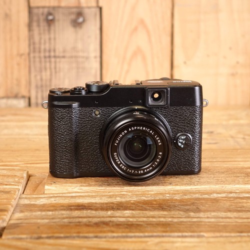 Used fuji x10 - x10, black