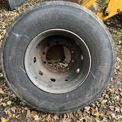 295 hgv drive tyre - 295,
