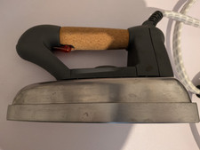 Pro Per Vaporetto Steam Iron