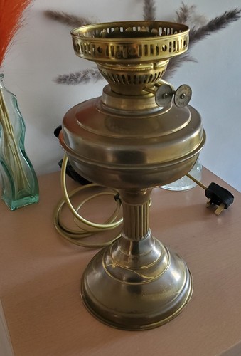Vintage brass duplex oil lamp - vintage,