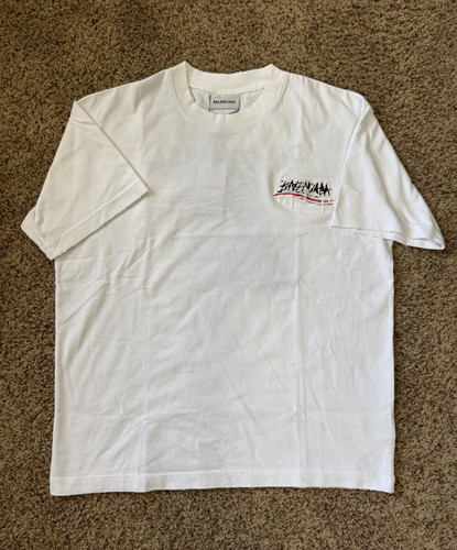 Balenciaga distressed logo - balenciaga,