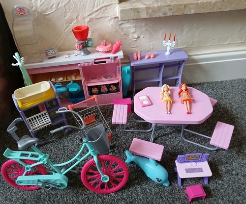 Barbie and other unbranded - other,