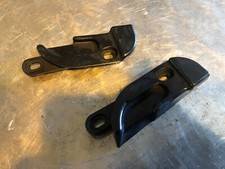 PORSCHE 911 TARGA CABRIOLET ROOF CATCHES  PAIR 911.561.739(740).03  87-94