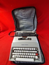 Vintage OLIVETTI LETTERA 35