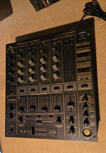 Pioneer djm 600 channel - pioneer,