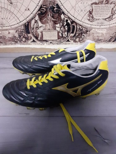 Mizuno football boots - football,