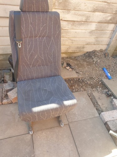 Minibus seat with - seat, tracking