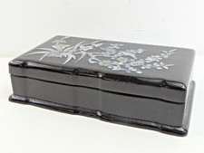 (RefJOH7) Lacquered black