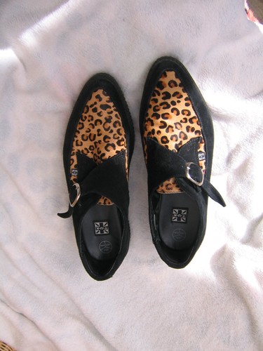 Black suede leopard - black,