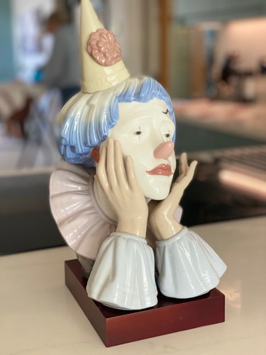Lladro 5129 jester large - 5129, "jester"