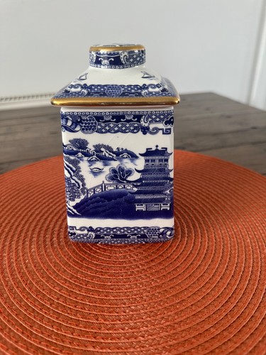 Ringtons blue and - and, square