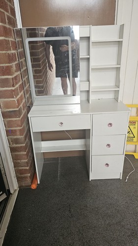 Vanity dressing table - vanity,