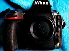 Nikon D810  DSLR Camera Body