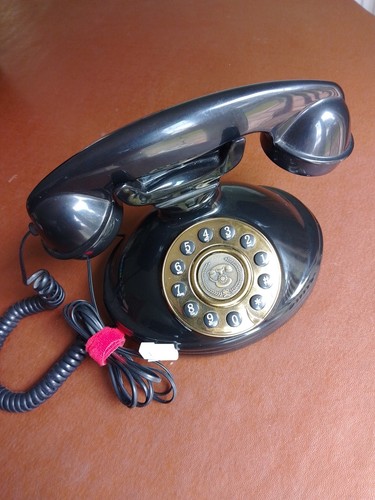 Old style phone - style,