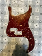 Fender P Bass 70s Pickguard