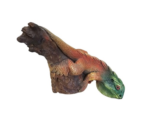 Wooden iguana statue - statue, sculpture