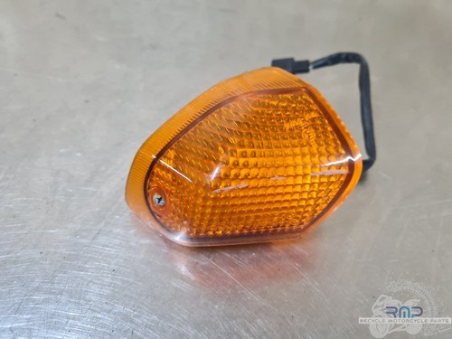 Rear right turn signal