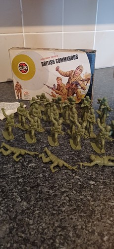 Airfix toy soldiers - soldiers, boxed