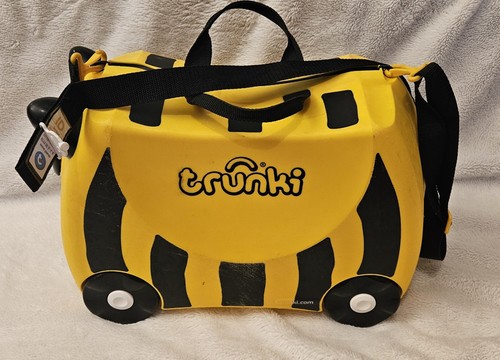 Trunki the bumble bee - trunki,