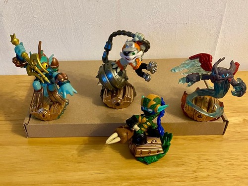 Skylanders set 4 unique - -,
