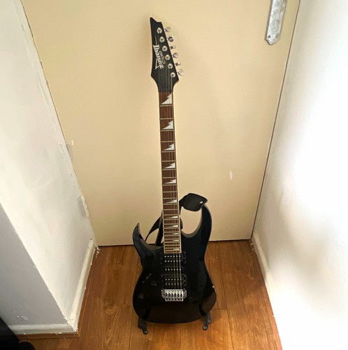 Ibanez gio black - solid, body