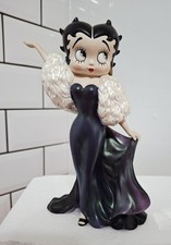 Betty Boop Figurine Wearing