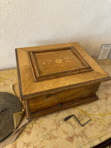 Polyphonic antique with - antique,