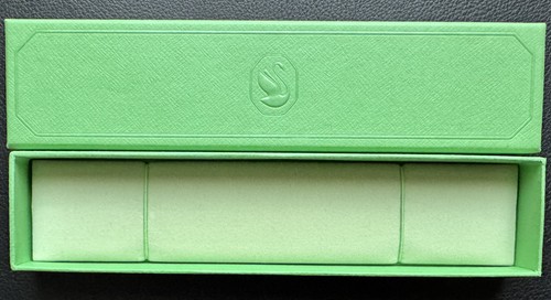 Genuine swarovski empty box - genuine,