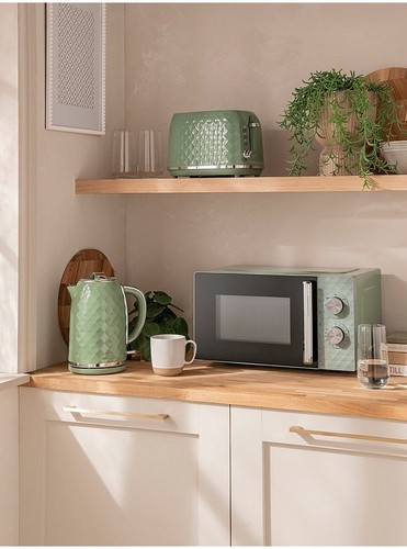 Green kettle and slice - kettle,
