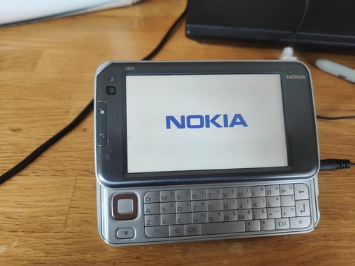 Nokia n800 internet tablet - nokia,
