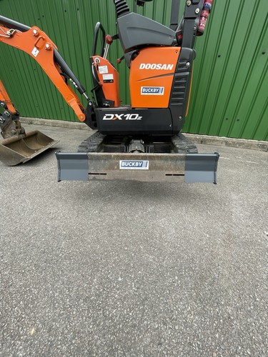 Bobcat - ,