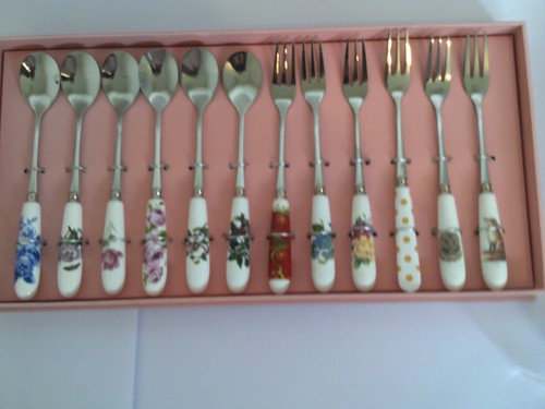 Cake forks and 6 - ,