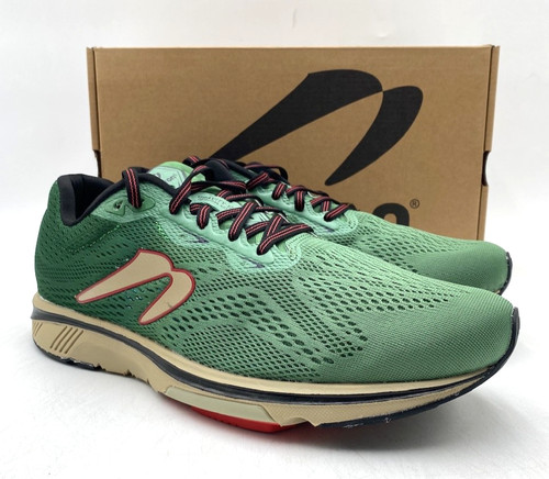 Newton gravity 12b men - gravity,
