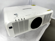 Panasonic PT-MZ670 Laser
