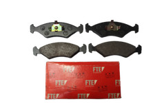 FRONT BRAKE PAD PADS PADS FOR FORD SIERRA 1.6 FIESTA 1.6 RS TURBO XR2 