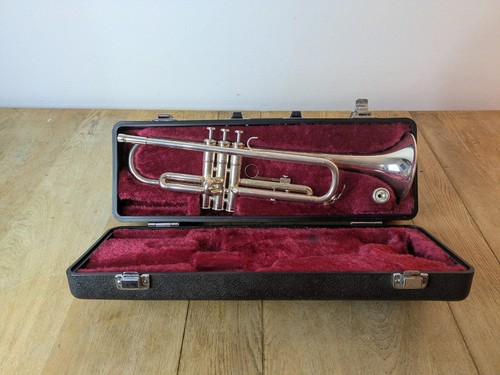 Yamaha ytr1335 trumpet - yamaha, with