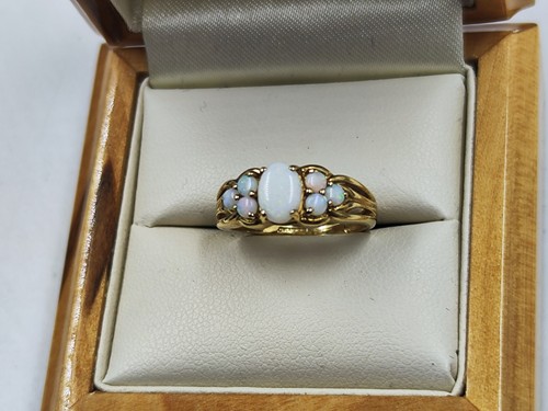 Excellent condition 9ct yellow - condition,