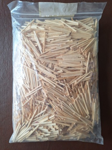 Natural wooden matchsticks - natural,