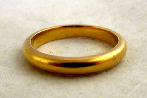 22ct yellow gold superb - yellow,