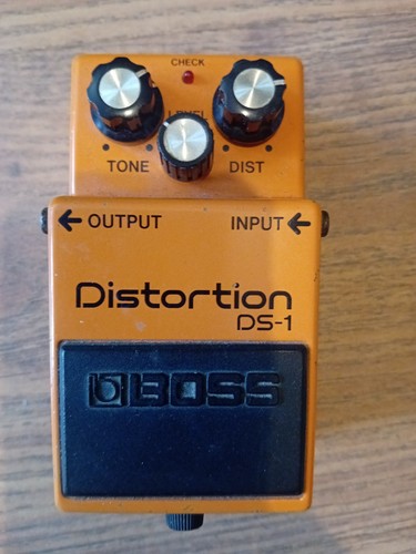 Boss distortion guitar - ds, 1