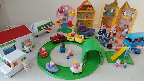 Large bundle peppa pig - large,