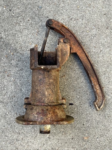 Antique vintage cast iron well - antique,