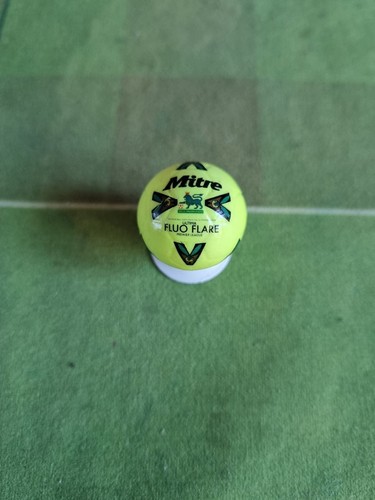 Subbuteo 22mm florescent - subbuteo,