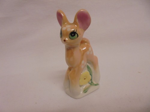 Vintage kitsch wide eyed - wide,