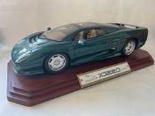 Jaguar XJ220 Diecast Model Jaguar cars issue Very Good Condition