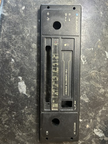 Blaupunkt bristol car - 24,